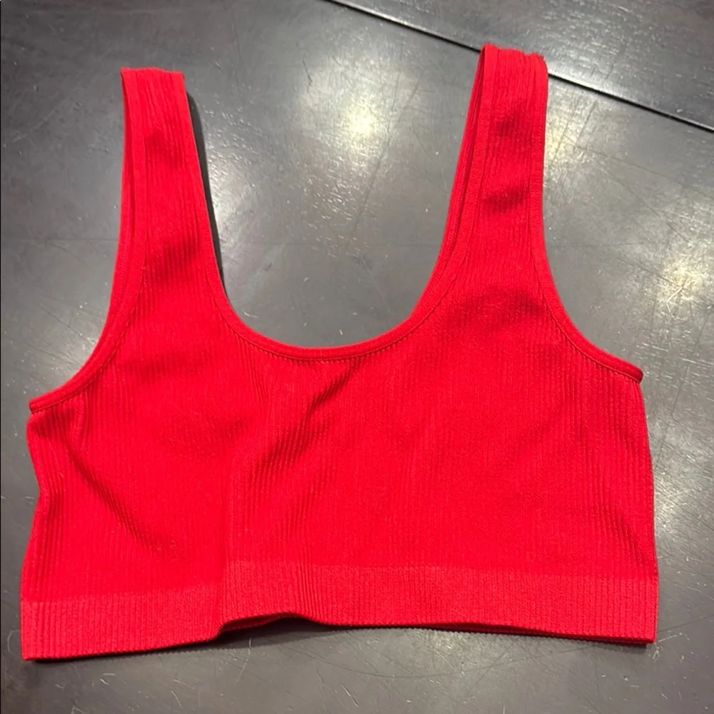 Vibrant Red Ribbed Crop Top - Picture 2 of 2